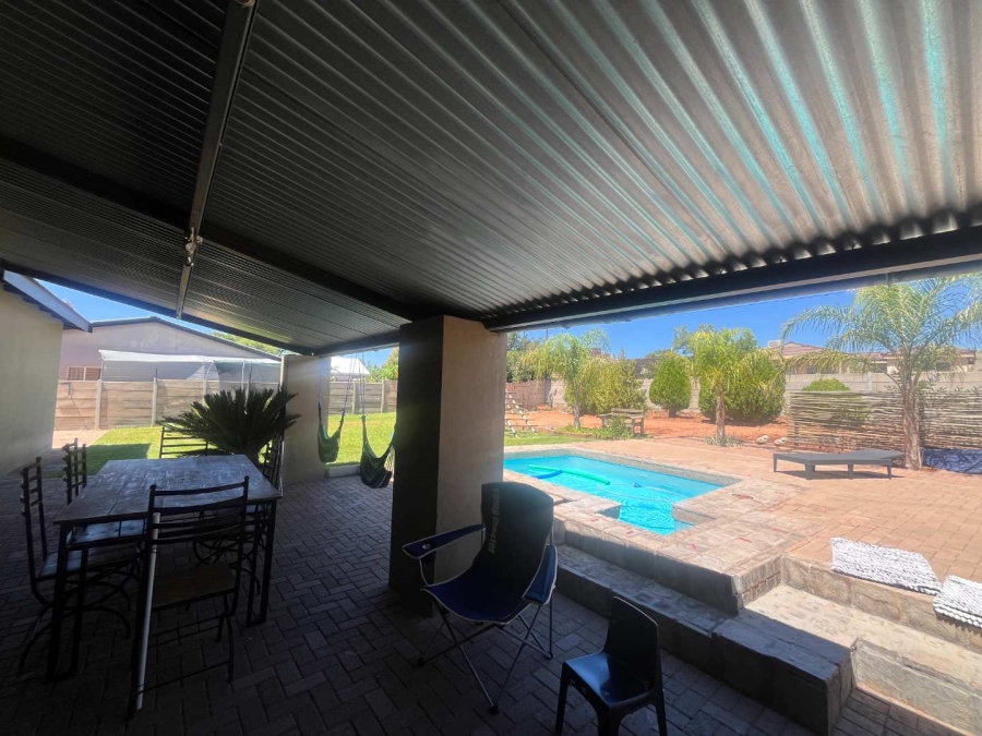 4 Bedroom Property for Sale in Keidebees Northern Cape